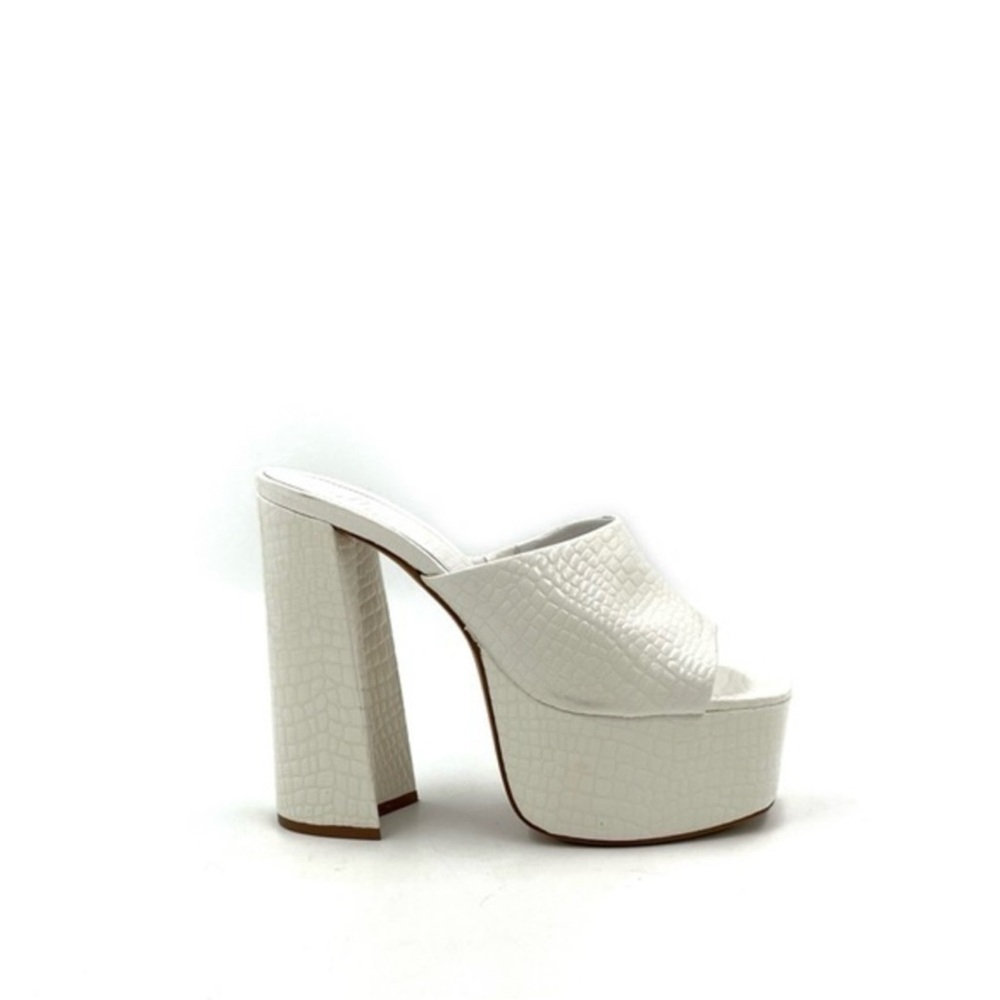 Schutz Darah White Croc Embossed Platform Heels Size 8